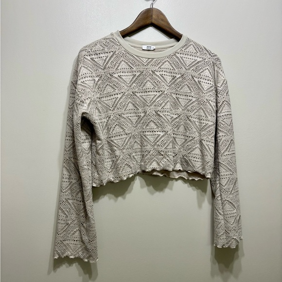 ✨$8 CLEAR-OUT✨ Ardene Crotchet Lace Knit Stretchy Cropped Long Sleeve Crop Top - Picture 3 of 9